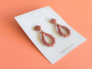 Random Resin - Dusty Pink Frill Dangle