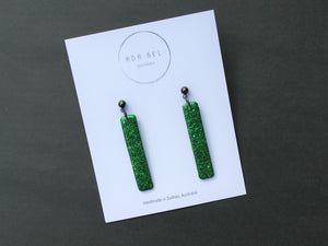 Glitter Stick GREEN Dangle with black ball top